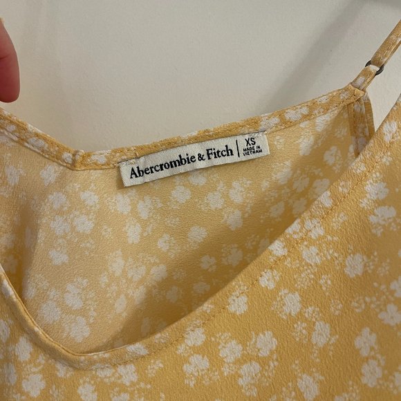 Abercrombie Summer Floral Top - Picture 2 of 3